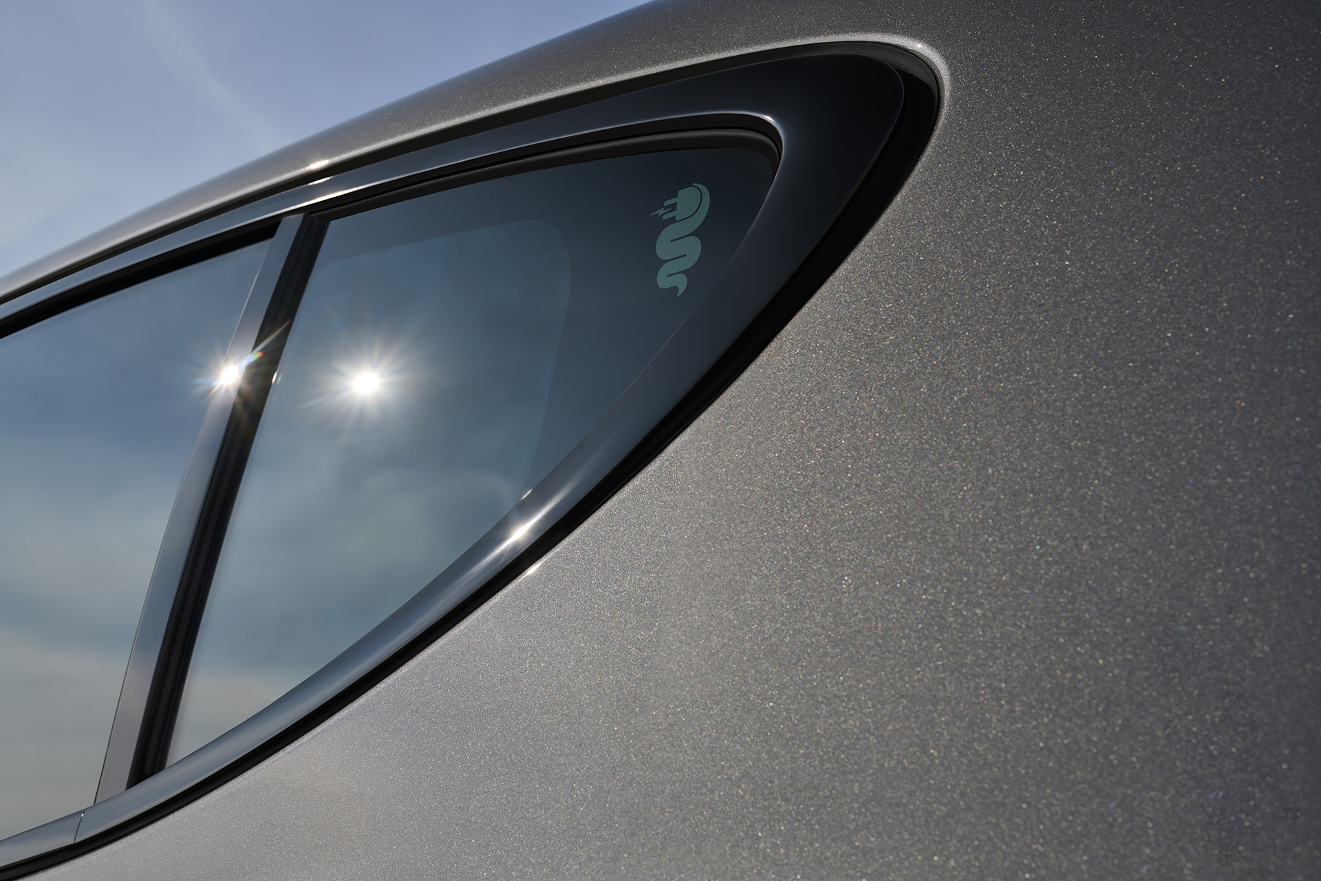 2023 Alfa Romeo Tonale Plug-In Hybrid Q4 Detail Wallpapers #93 of 100