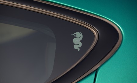 2023 Alfa Romeo Tonale Plug-In Hybrid Q4 Detail Wallpapers 450x275 (35)