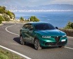 2023 Alfa Romeo Tonale Plug-In Hybrid Q4 Front Three-Quarter Wallpapers 150x120