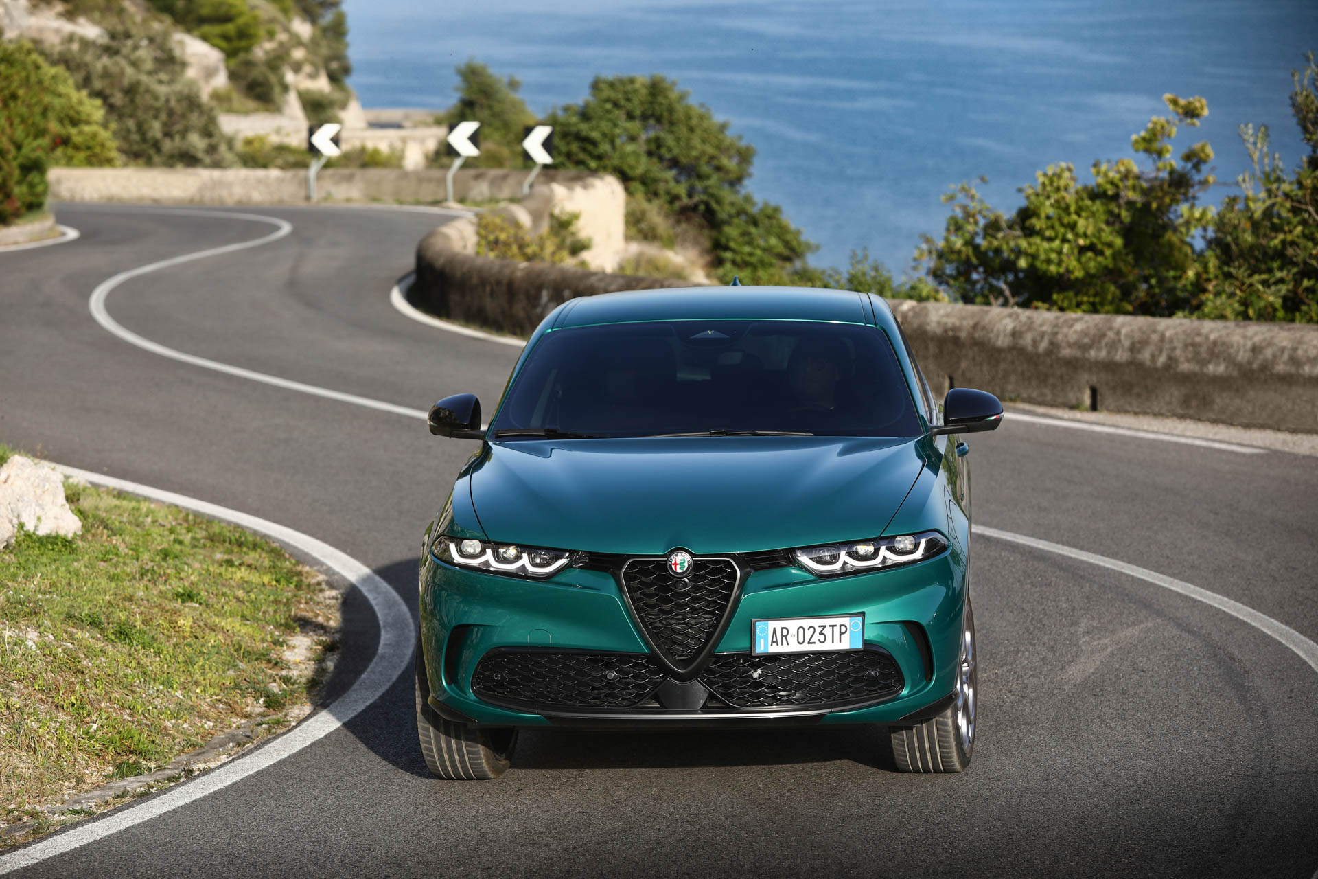 2023 Alfa Romeo Tonale Plug-In Hybrid Q4 Front Wallpapers (3)