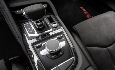 2023 Audi R8 GT RWD Central Console Wallpapers 450x275 (38)