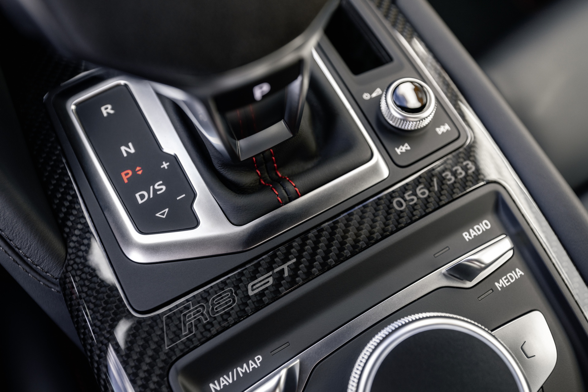 2023 Audi R8 GT RWD Central Console Wallpapers #39 of 40