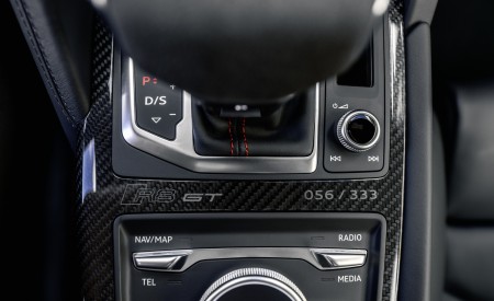 2023 Audi R8 GT RWD Central Console Wallpapers 450x275 (40)