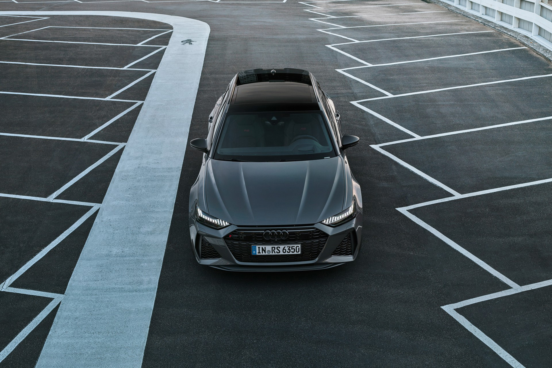 2023 Audi RS6 Avant Performance (Color: Nimbus Grey in Pearl Effect) Front Wallpapers #42 of 93