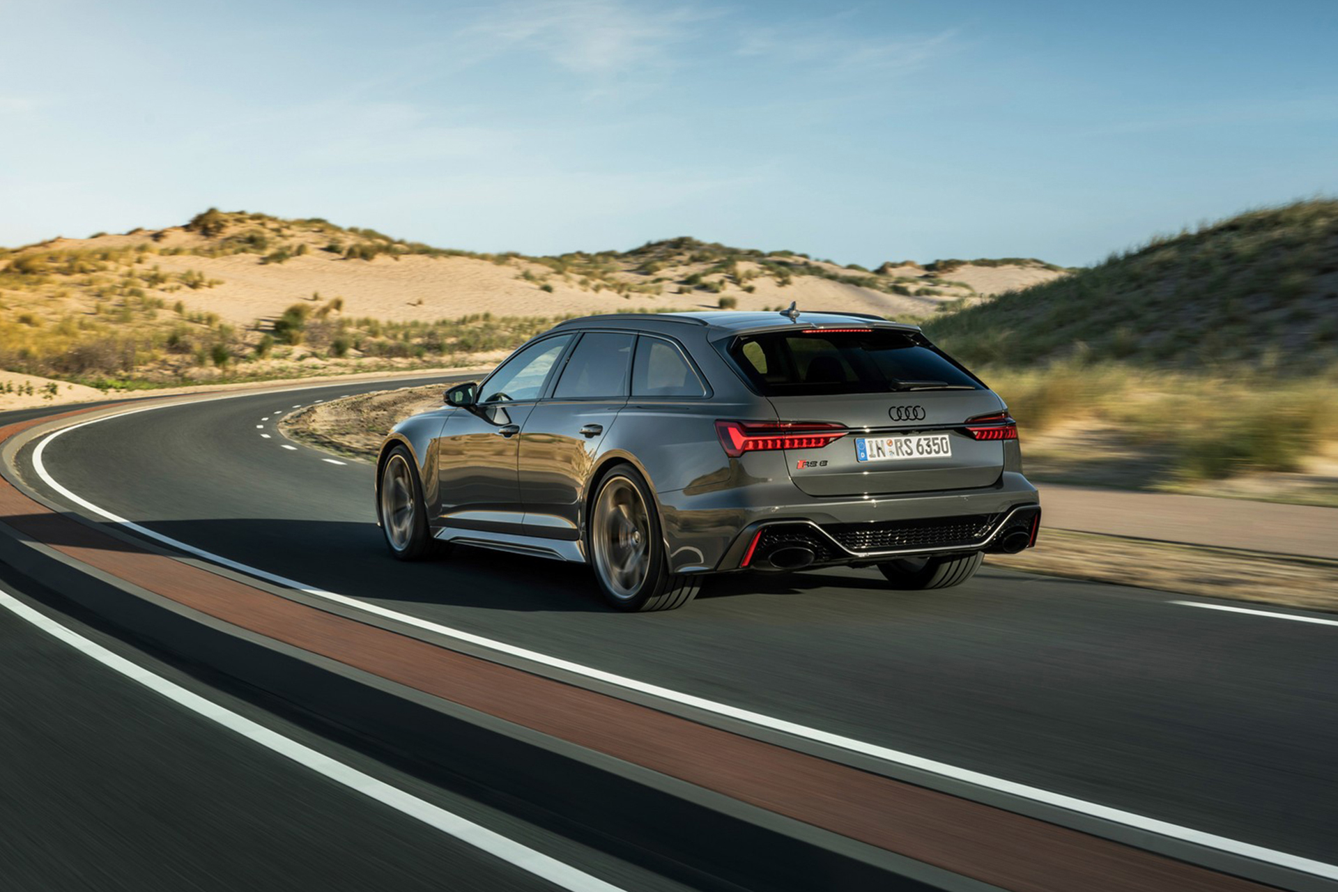 2023 Audi RS6 Avant Performance (Color: Nimbus Grey in Pearl Effect) Rear Three-Quarter Wallpapers #7 of 93