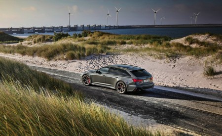 2023 Audi RS6 Avant Performance (Color: Nimbus Grey in Pearl Effect) Rear Three-Quarter Wallpapers 450x275 (19)