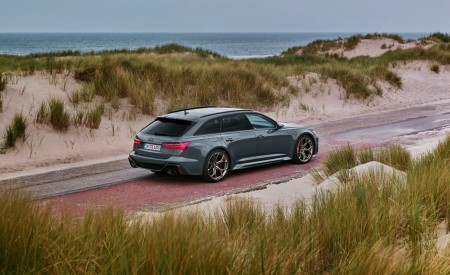 2023 Audi RS6 Avant Performance (Color: Nimbus Grey in Pearl Effect) Rear Three-Quarter Wallpapers 450x275 (13)