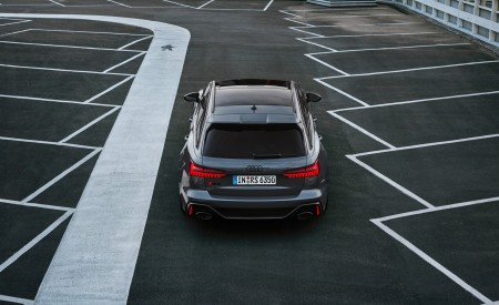 2023 Audi RS6 Avant Performance (Color: Nimbus Grey in Pearl Effect) Rear Wallpapers 450x275 (46)