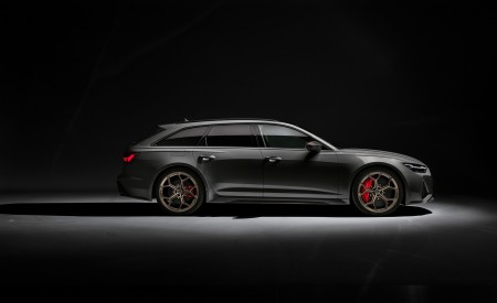 2023 Audi RS6 Avant Performance (Color: Nimbus Grey in Pearl Effect) Side Wallpapers 450x275 (53)