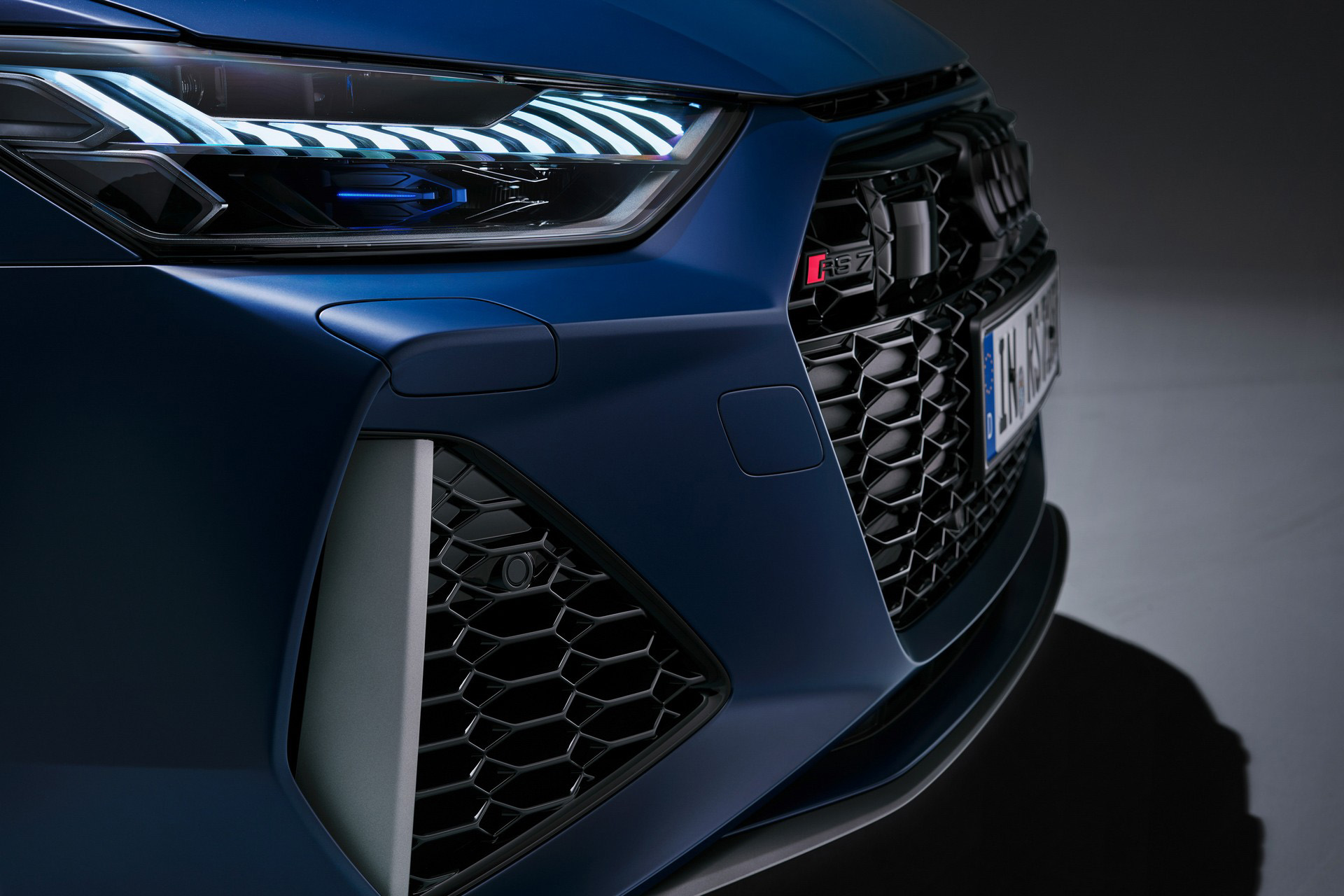2023 Audi RS7 Sportback Performance (Color: Ascari Blue Matt) Headlight Wallpapers #79 of 119