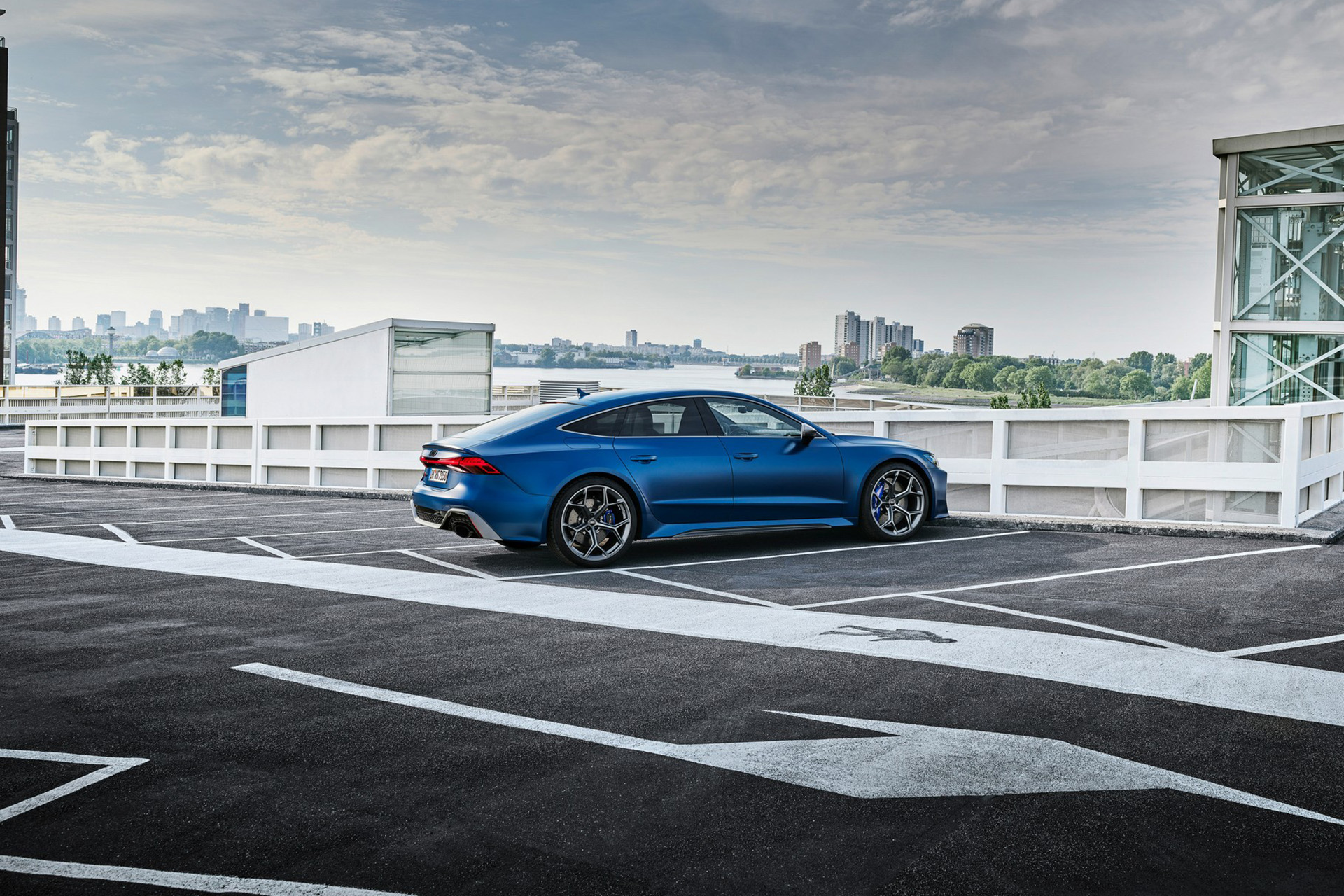 2023 Audi RS7 Sportback Performance (Color: Ascari Blue Matt) Rear Three-Quarter Wallpapers #56 of 119
