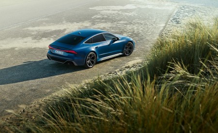 2023 Audi RS7 Sportback Performance (Color: Ascari Blue Matt) Rear Three-Quarter Wallpapers 450x275 (16)