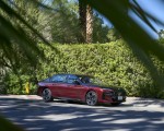 2023 BMW 760i xDrive (Color: Aventurin Red Metallic Two-Tone; US-Spec) Front Three-Quarter Wallpapers 150x120 (44)
