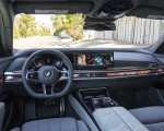 2023 BMW 760i xDrive (Color: Aventurin Red Metallic Two-Tone; US-Spec) Interior Cockpit Wallpapers 150x120 (51)
