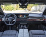 2023 BMW 760i xDrive (Color: Aventurin Red Metallic Two-Tone; US-Spec) Interior Cockpit Wallpapers 150x120 (53)