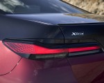 2023 BMW 760i xDrive (Color: Aventurin Red Metallic Two-Tone; US-Spec) Tail Light Wallpapers 150x120 (47)