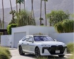 2023 BMW 760i xDrive (Color: Mineral White Metallic; US-Spec) Front Three-Quarter Wallpapers 150x120