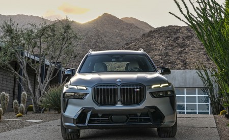 2023 BMW X7 M60i xDrive (Color: Frozen Grey; US-Spec) Front Wallpapers 450x275 (56)
