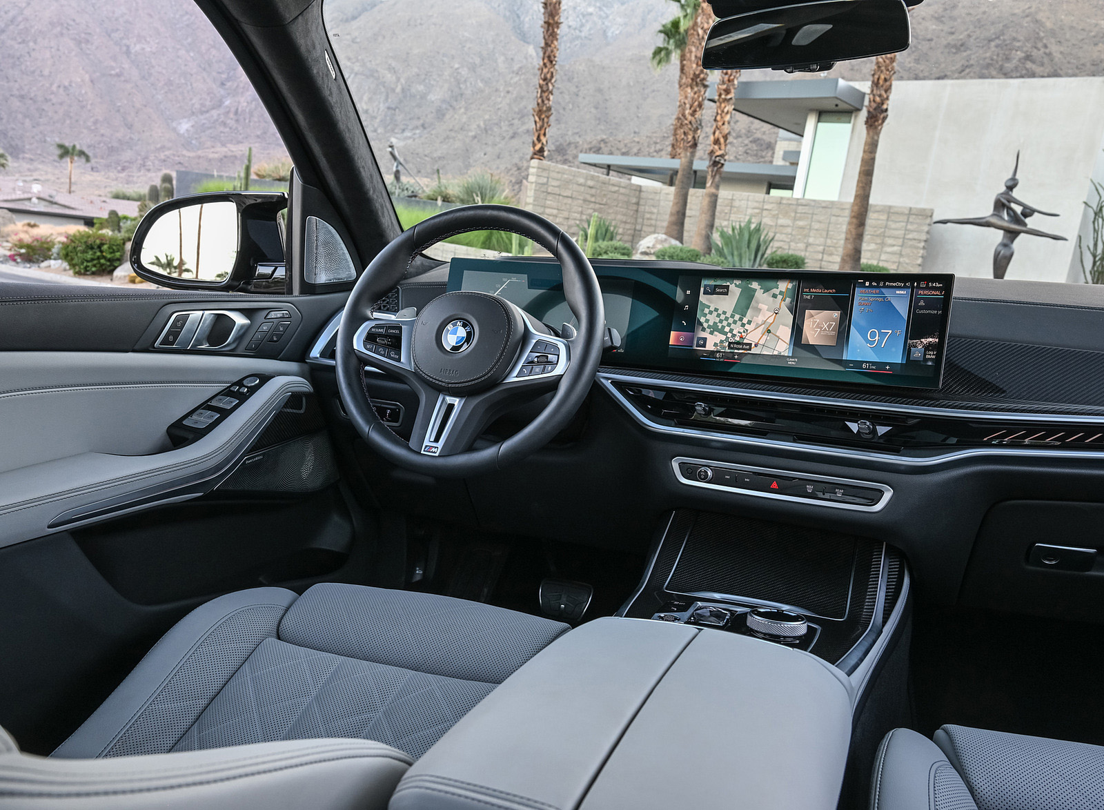 2023 BMW X7 M60i xDrive (Color: Frozen Grey; US-Spec) Interior Wallpapers #76 of 254