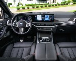 2023 BMW X7 M60i xDrive (Color: Frozen Marina Bay Blue; US-Spec) Interior Wallpapers 150x120