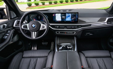 2023 BMW X7 M60i xDrive (Color: Frozen Marina Bay Blue; US-Spec) Interior Wallpapers 450x275 (244)