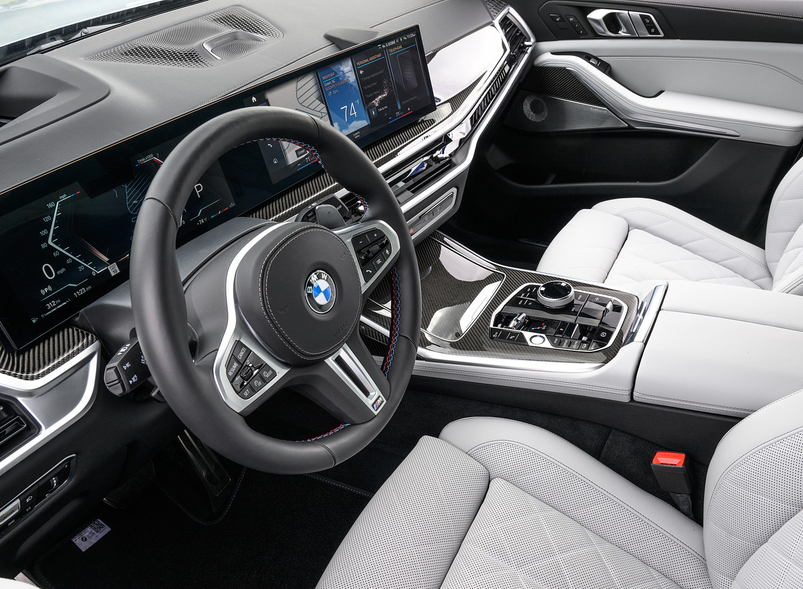 2023 BMW X7 M60i xDrive (Color: Frozen Pure Grey Metallic; US-Spec) Interior Wallpapers #188 of 254