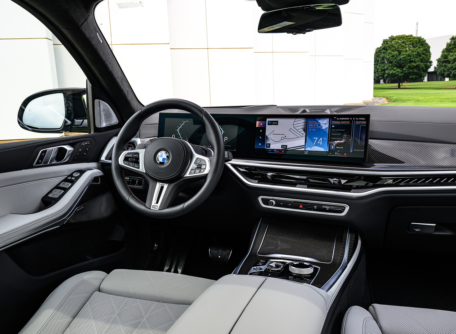 2023 BMW X7 M60i xDrive (Color: Frozen Pure Grey Metallic; US-Spec) Interior Wallpapers #187 of 254