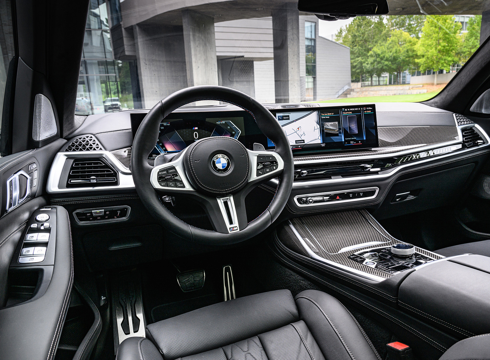 2023 BMW X7 M60i xDrive (Color: Mineral White; US-Spec) Interior Wallpapers #129 of 254
