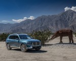 2023 BMW X7 xDrive 40i (Color: Blue Ridge Mountain; US-Spec) Front Three-Quarter Wallpapers 150x120 (42)