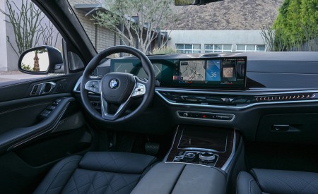 2023 BMW X7 xDrive 40i (Color: Blue Ridge Mountain; US-Spec) Interior Cockpit Wallpapers 450x275 (79)