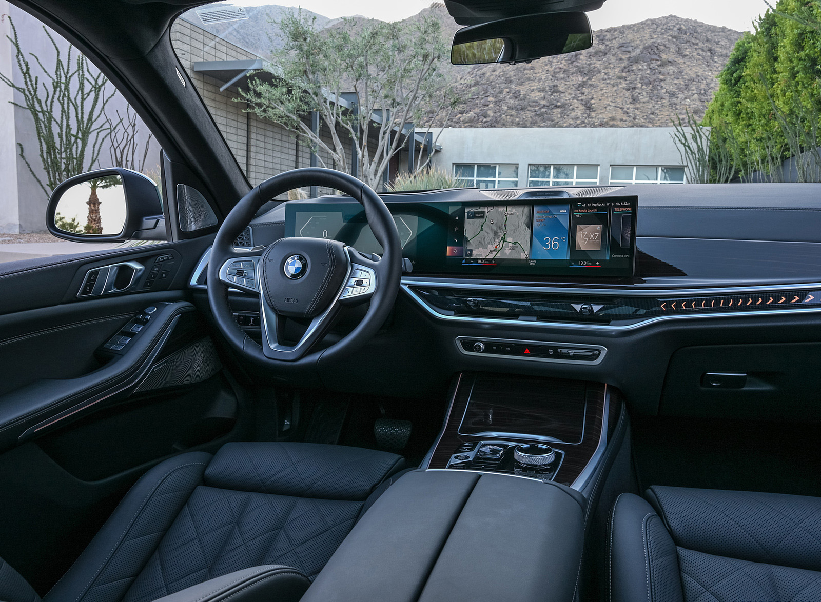 2023 BMW X7 xDrive 40i (Color: Blue Ridge Mountain; US-Spec) Interior Cockpit Wallpapers #79 of 239