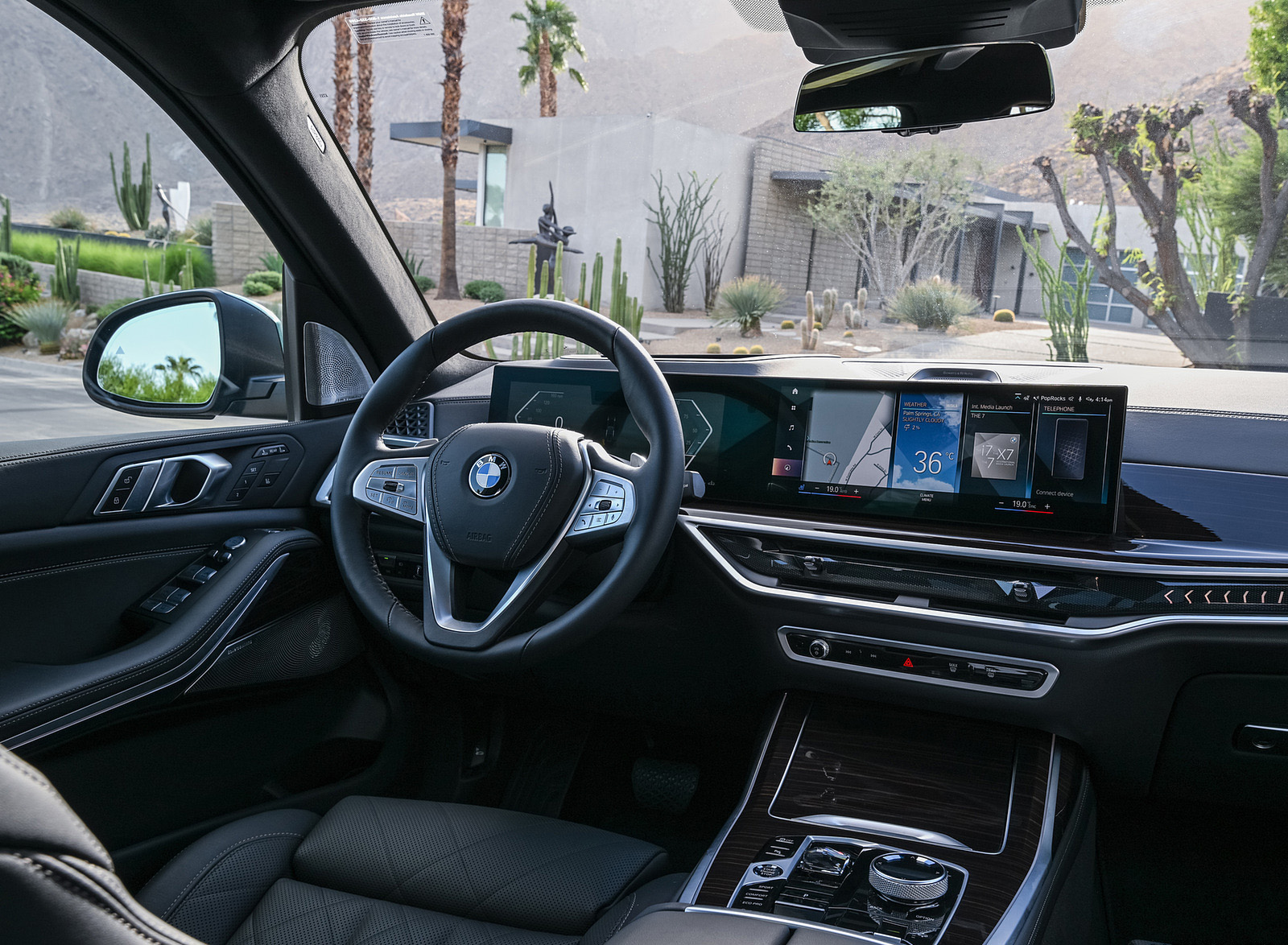 2023 BMW X7 xDrive 40i (Color: Blue Ridge Mountain; US-Spec) Interior Wallpapers #72 of 239