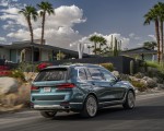 2023 BMW X7 xDrive 40i (Color: Blue Ridge Mountain; US-Spec) Rear Three-Quarter Wallpapers 150x120 (26)