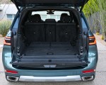 2023 BMW X7 xDrive 40i (Color: Blue Ridge Mountain; US-Spec) Trunk Wallpapers 150x120