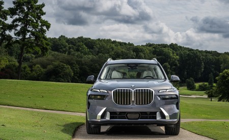 2023 BMW X7 xDrive 40i (Color: Sparkling Copper Grey; US-Spec) Front Wallpapers 450x275 (177)