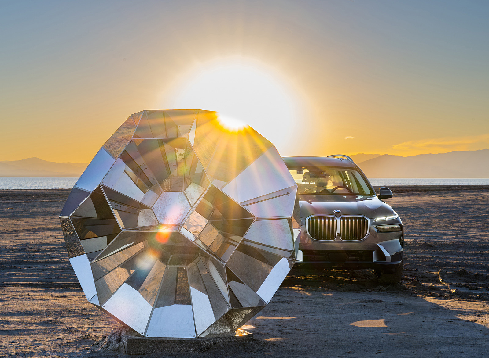 2023 BMW X7 xDrive 40i (Color: Sparkling Copper Grey; US-Spec) Front Wallpapers #169 of 239