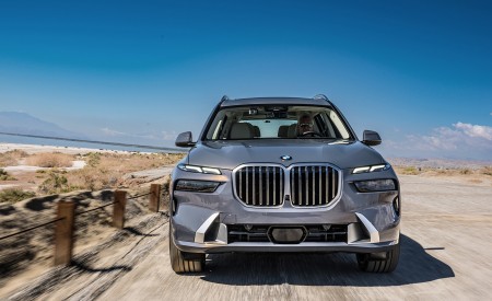 2023 BMW X7 xDrive 40i (Color: Sparkling Copper Grey; US-Spec) Front Wallpapers 450x275 (132)