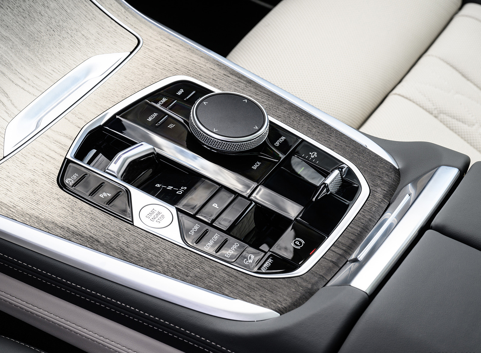 2023 BMW X7 xDrive 40i (Color: Sparkling Copper Grey; US-Spec) Interior Detail Wallpapers #199 of 239
