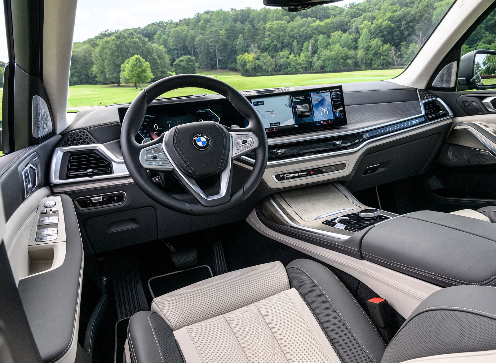 2023 BMW X7 xDrive 40i (Color: Sparkling Copper Grey; US-Spec) Interior Wallpapers #193 of 239