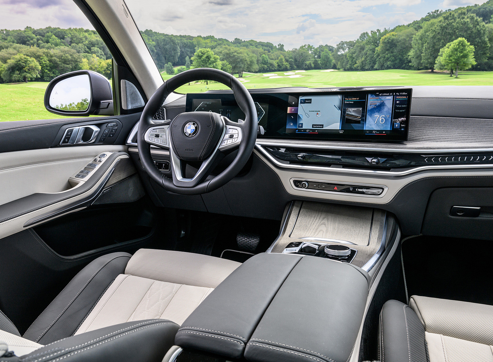 2023 BMW X7 xDrive 40i (Color: Sparkling Copper Grey; US-Spec) Interior Wallpapers #194 of 239