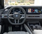 2023 BMW i7 xDrive60 (Color: Frozen Deep Grey; US-Spec) Interior Cockpit Wallpapers 150x120 (49)