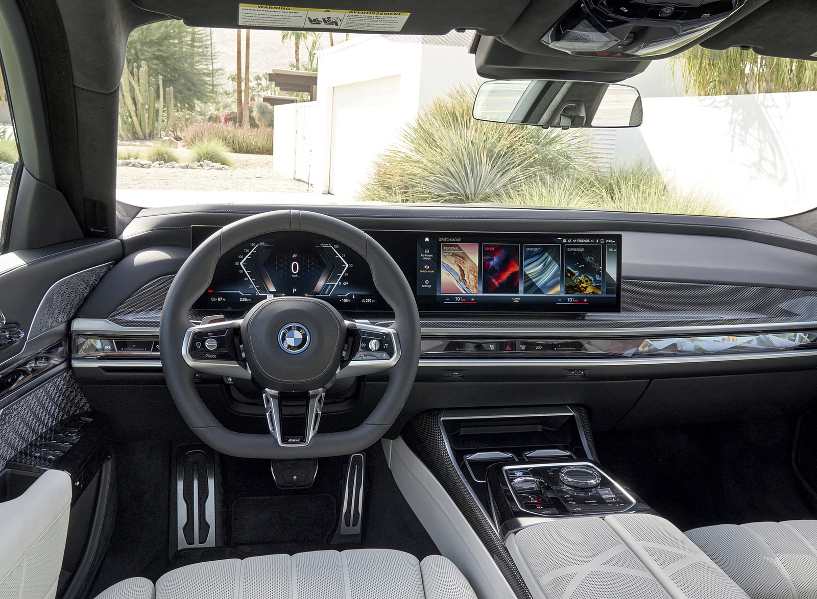 2023 BMW i7 xDrive60 (Color: Frozen Deep Grey; US-Spec) Interior Cockpit Wallpapers #50 of 155