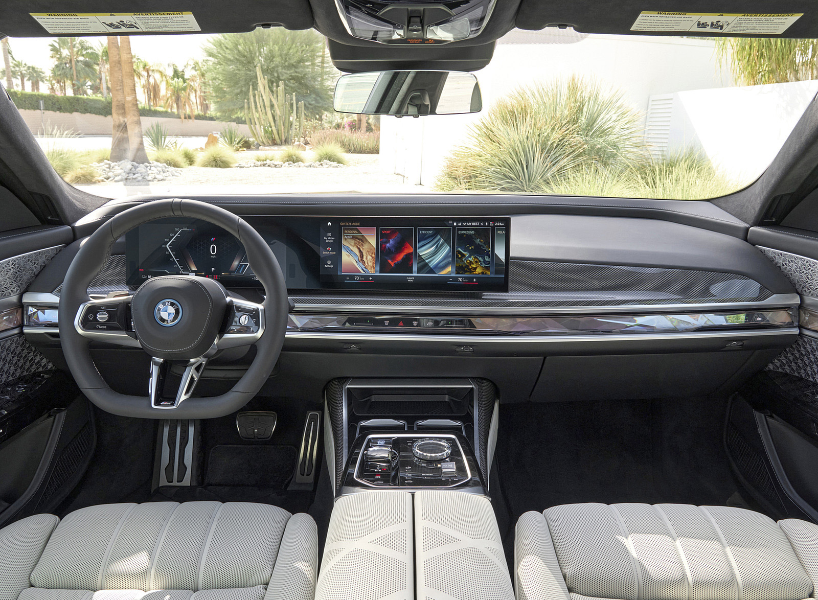 2023 BMW i7 xDrive60 (Color: Frozen Deep Grey; US-Spec) Interior Cockpit Wallpapers #51 of 155