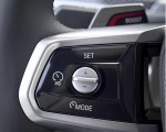 2023 BMW i7 xDrive60 (Color: Frozen Deep Grey; US-Spec) Interior Steering Wheel Wallpapers 150x120