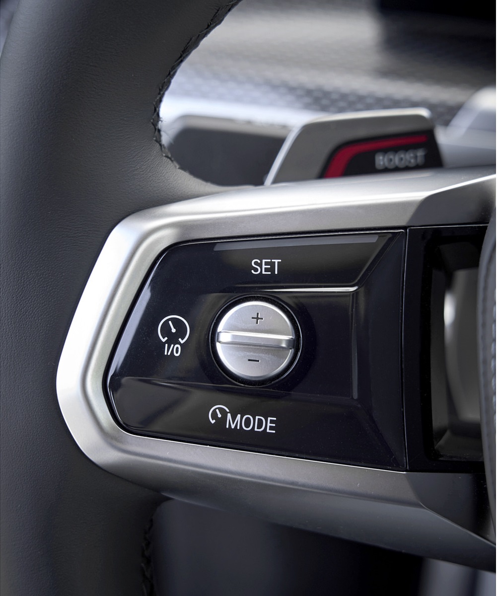 2023 BMW i7 xDrive60 (Color: Frozen Deep Grey; US-Spec) Interior Steering Wheel Wallpapers #53 of 155