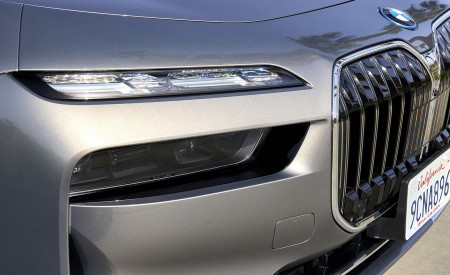 2023 BMW i7 xDrive60 (Color: Oxid Grey Metallic; US-Spec) Headlight Wallpapers 450x275 (122)