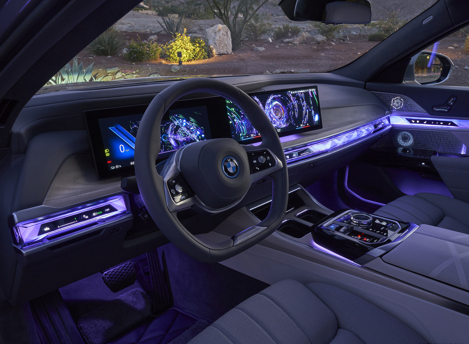 2023 BMW i7 xDrive60 (Color: Oxid Grey Metallic; US-Spec) Interior Wallpapers #136 of 155