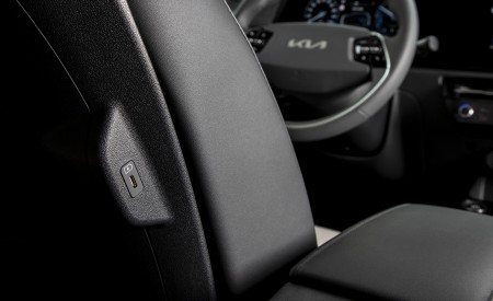 2023 Kia Niro EV Interior Steering Wheel Wallpapers 450x275 (27)