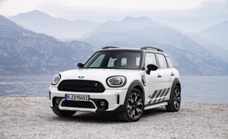 2023 Mini Cooper SE Countryman ALL4 Untamed Edition Front Three-Quarter Wallpapers 450x275 (32)