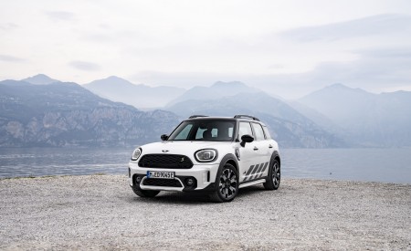 2023 Mini Cooper SE Countryman ALL4 Untamed Edition Front Three-Quarter Wallpapers 450x275 (33)